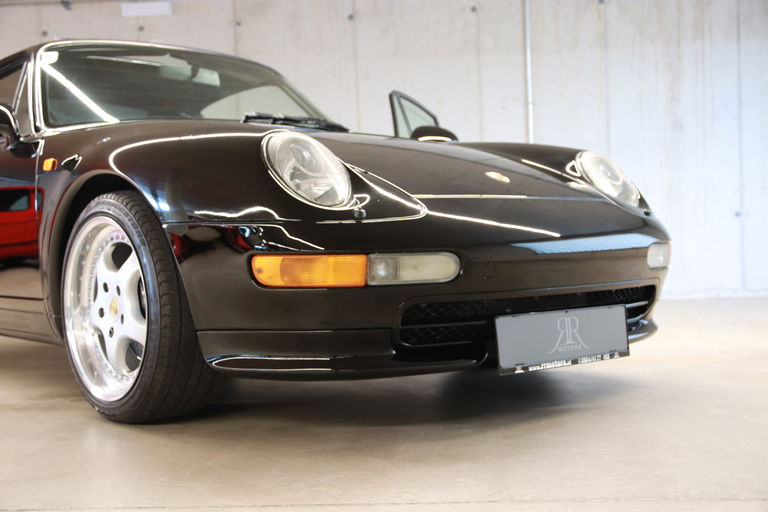 Porsche 911 Carrera