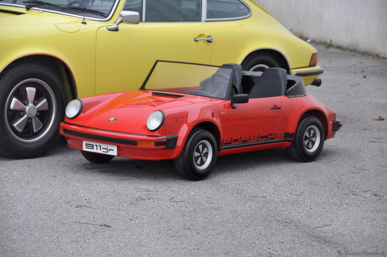 Porsche 911 Junior