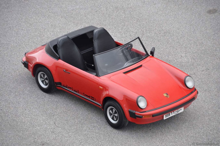 Porsche 911 Junior