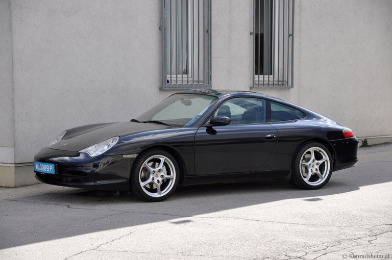 Porsche 911 Carrera 4