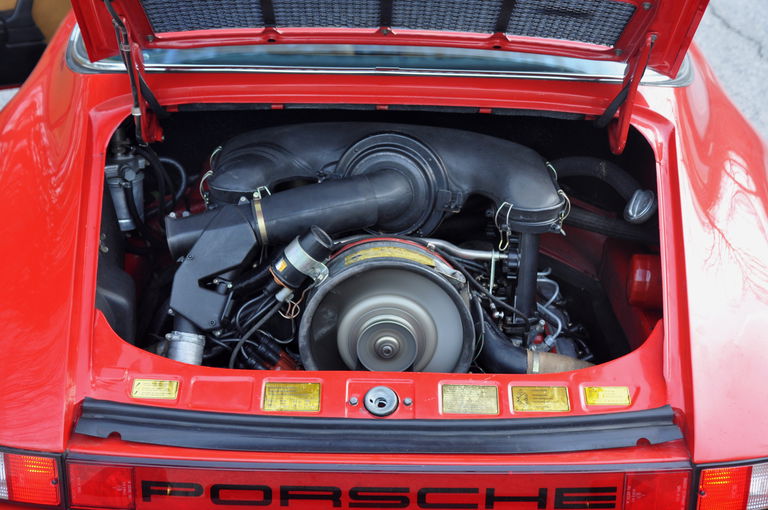 Porsche 911 Carrera 2,7