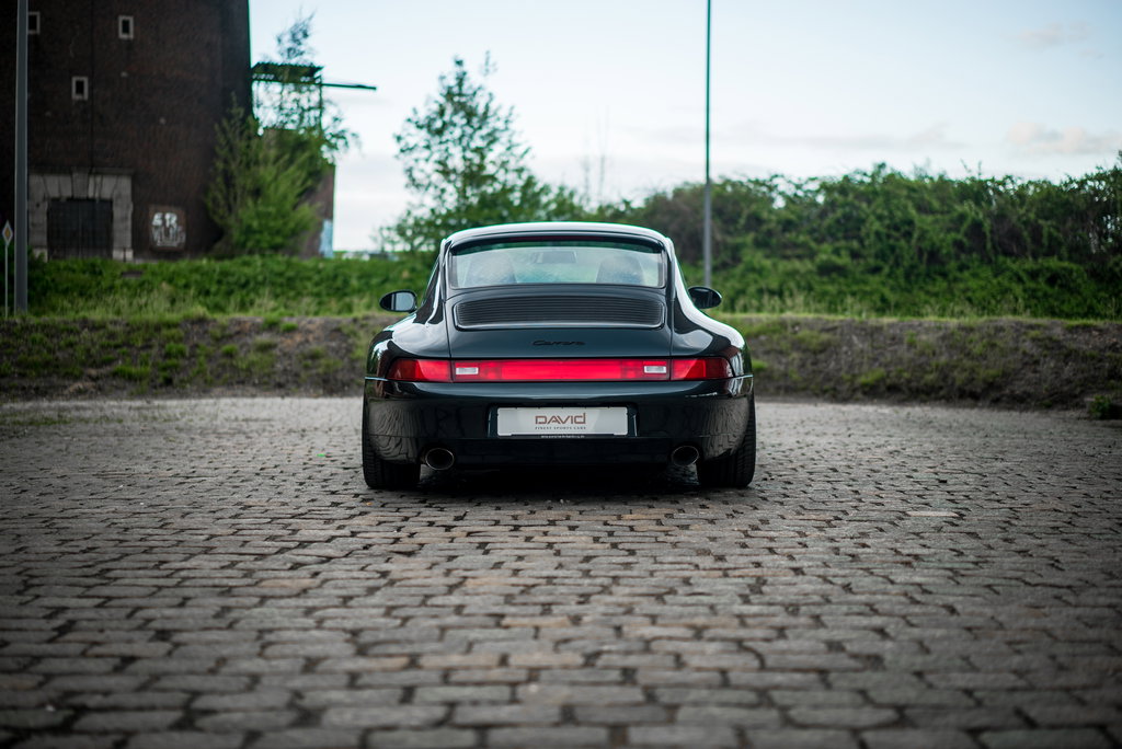 Porsche 911 Carrera