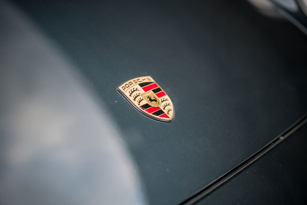 Porsche 911 Carrera