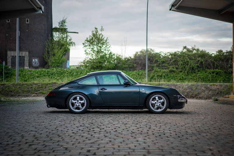 Porsche 911 Carrera