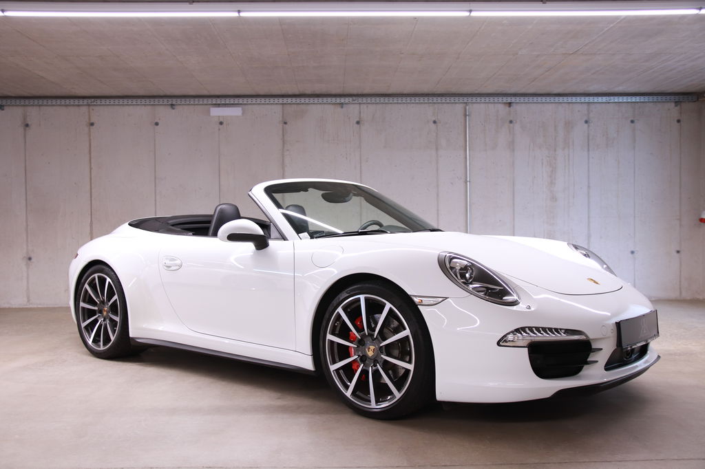 Porsche 911 Carrera 4S