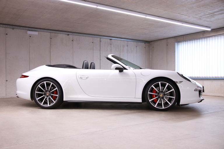 Porsche 911 Carrera 4S