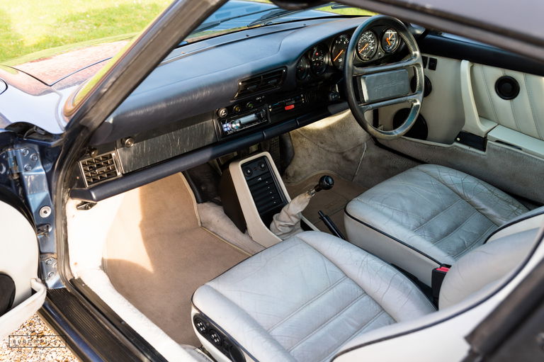 Porsche 911 Carrera 3.2