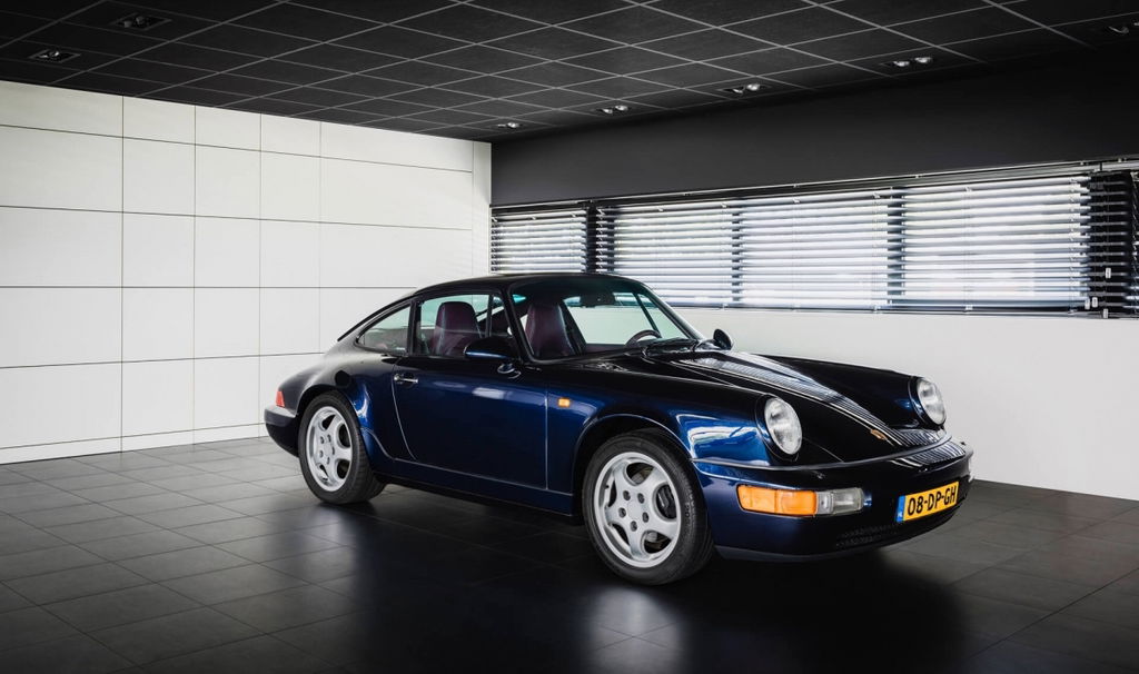 Porsche 911 Carrera 4