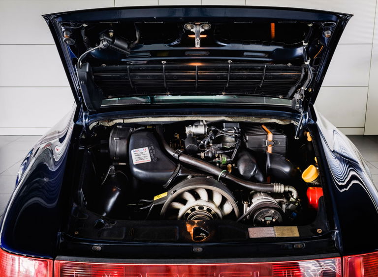 Porsche 911 Carrera 4