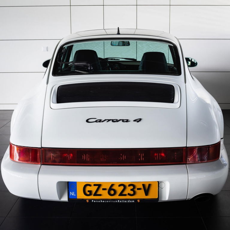 Porsche 911 Carrera 4
