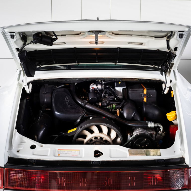 Porsche 911 Carrera 4