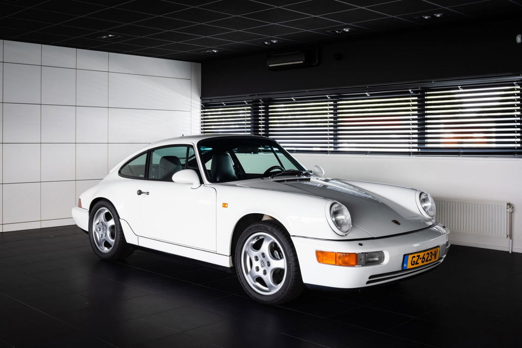 Porsche 911 Carrera 4