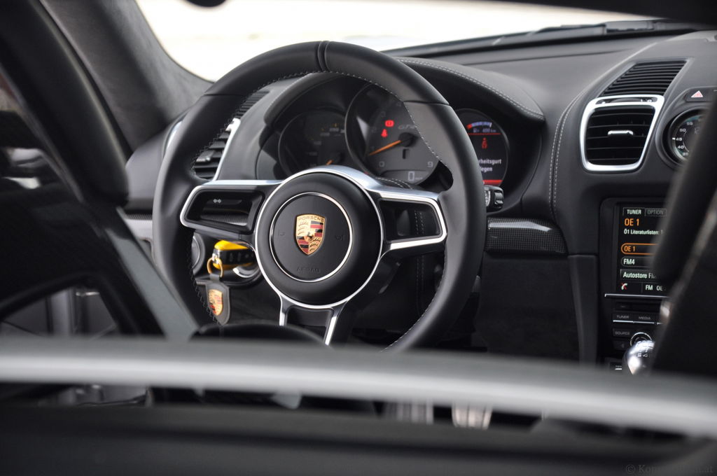 Porsche 981 Cayman GT4