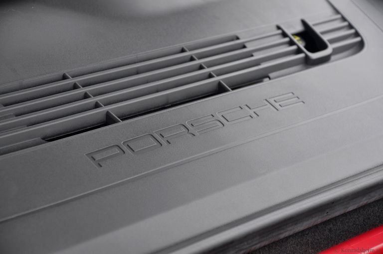 Porsche 981 Cayman GT4