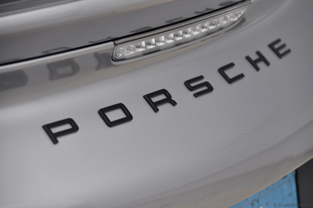 Porsche 981 Cayman GT4