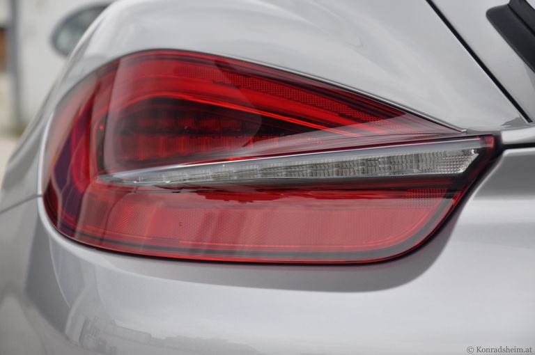 Porsche 981 Cayman GT4