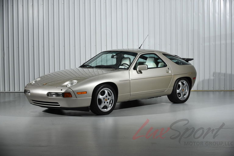 Porsche 928 S4