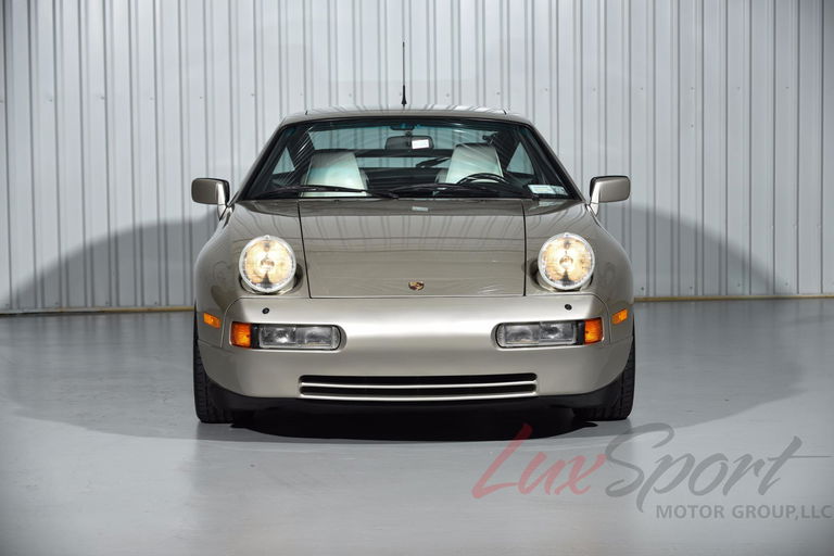 Porsche 928 S4