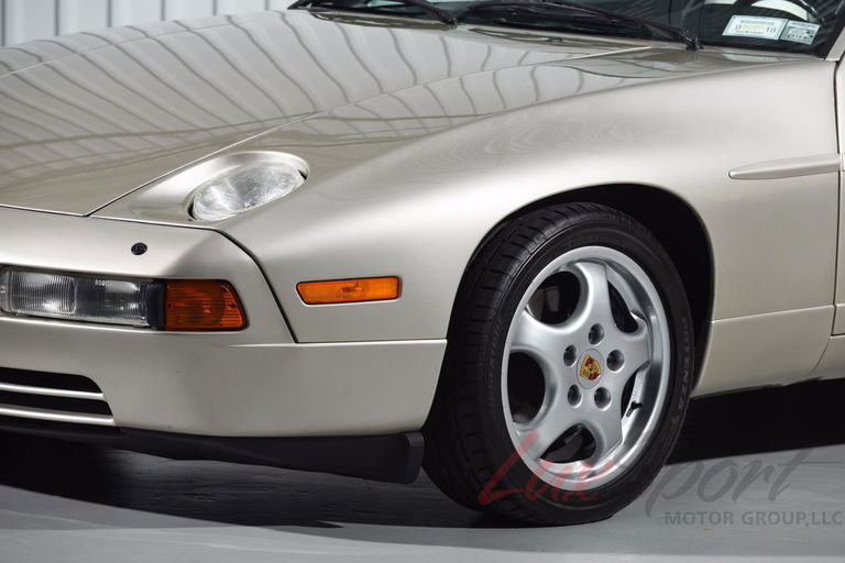 Porsche 928 S4