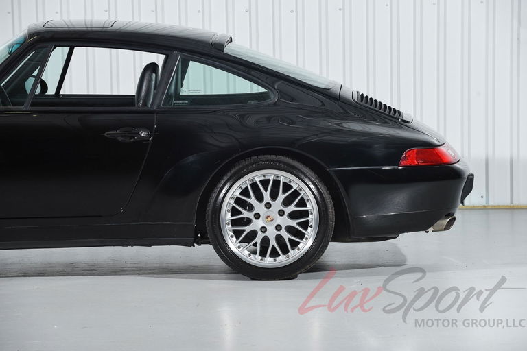 Porsche 911 Carrera
