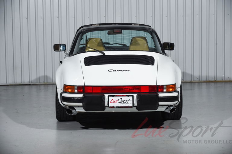 Porsche 911 Carrera