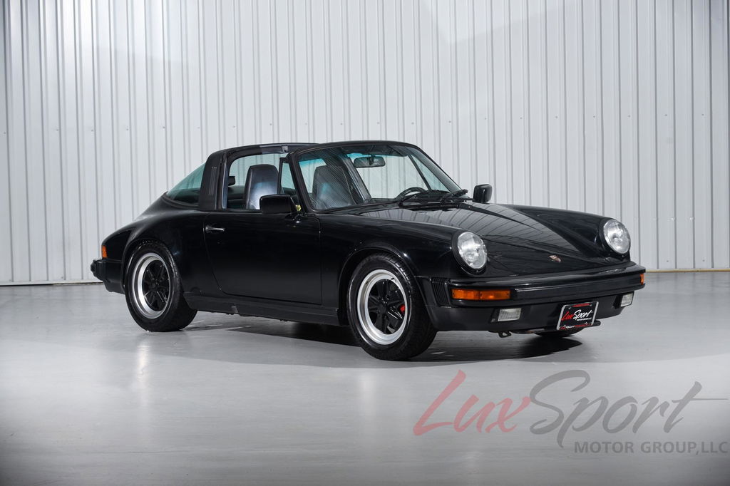 Porsche 911 Carrera