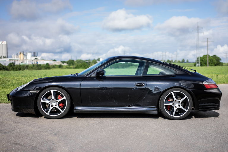 Porsche 996 Carrera 4S