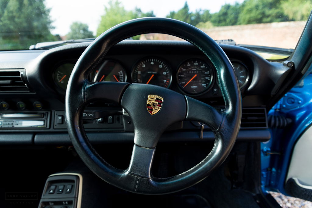 Porsche 911 Carrera 4