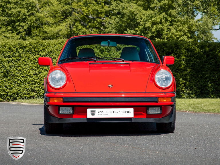 Porsche 911 Carrera