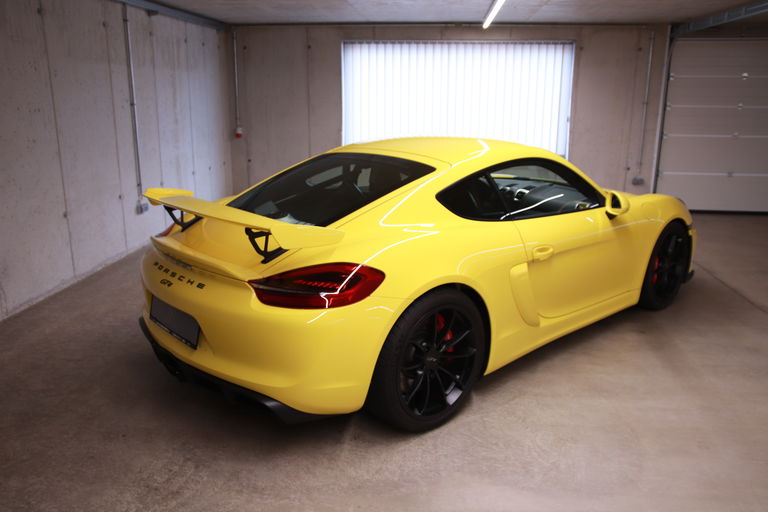 Porsche 981 Cayman GT4
