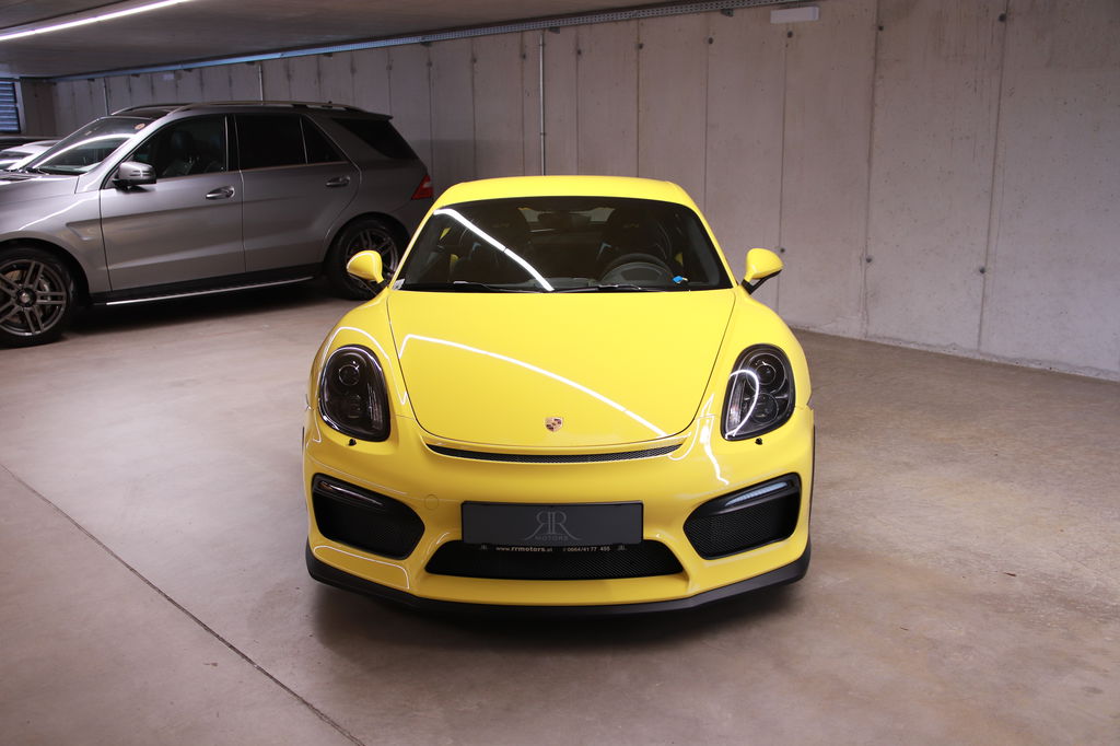 Porsche 981 Cayman GT4