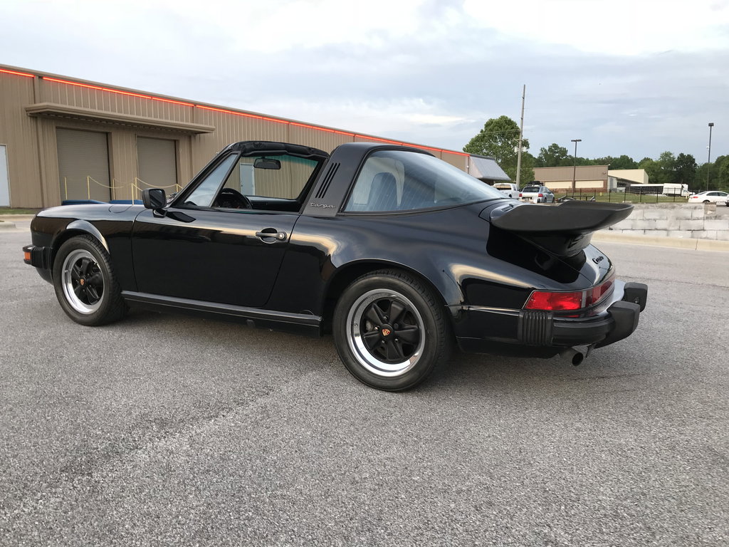 Porsche 911 Carrera