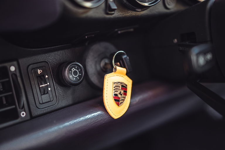 Porsche 911 Carrera 4 WTL