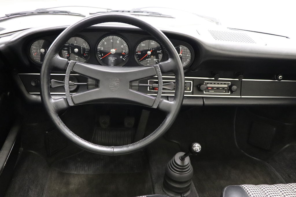 Porsche 911 S (F-Modell)