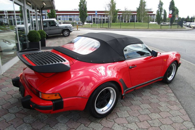 Porsche 911 Carrera 3.2 Speedster