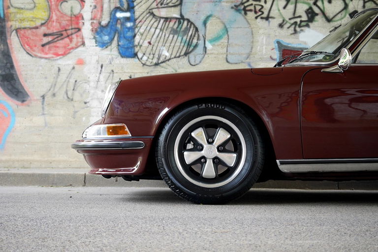 Porsche 911 S (F-Modell)
