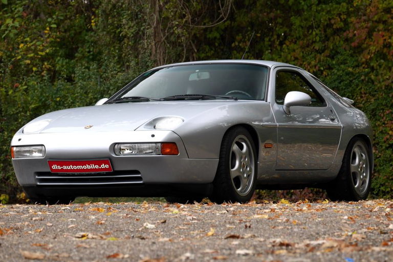 Porsche 928 GTS
