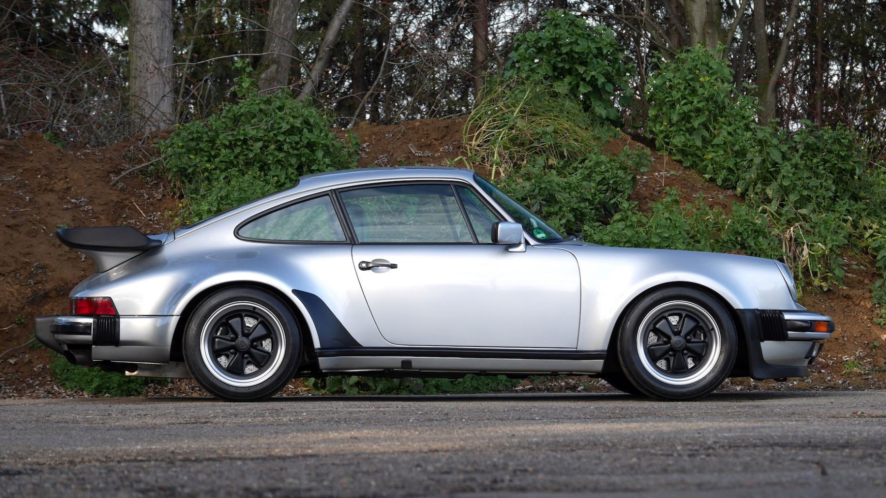 Porsche 911 Turbo 3.3
