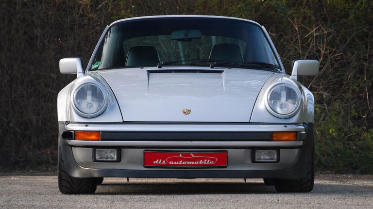 Porsche 911 Turbo 3.3