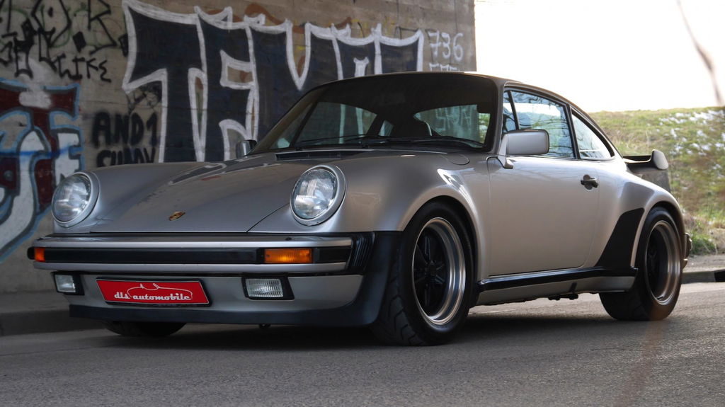 Porsche 911 Turbo 3.3