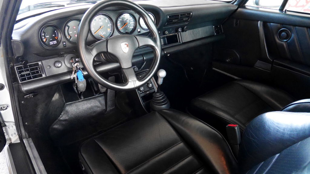 Porsche 911 Turbo 3.3