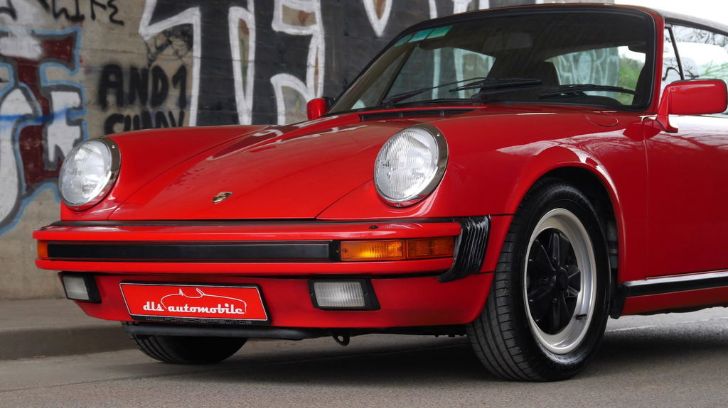 Porsche 911 Carrera 3.2