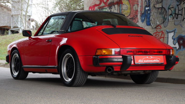 Porsche 911 Carrera 3.2