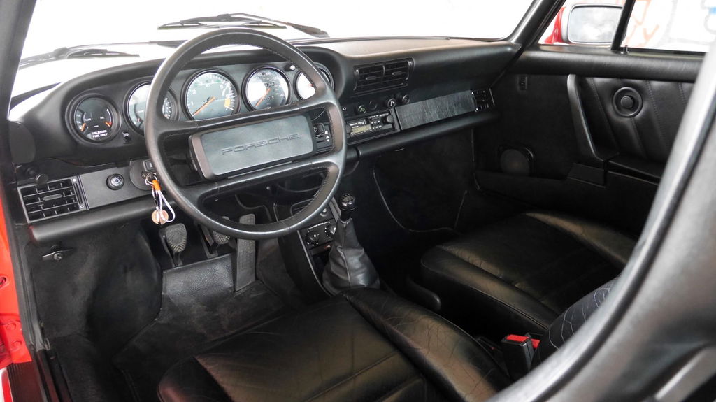 Porsche 911 Carrera 3.2