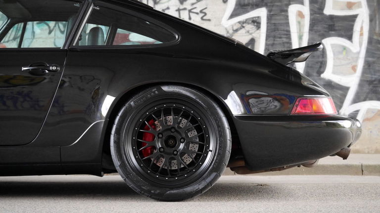 Porsche 911 Carrera 2