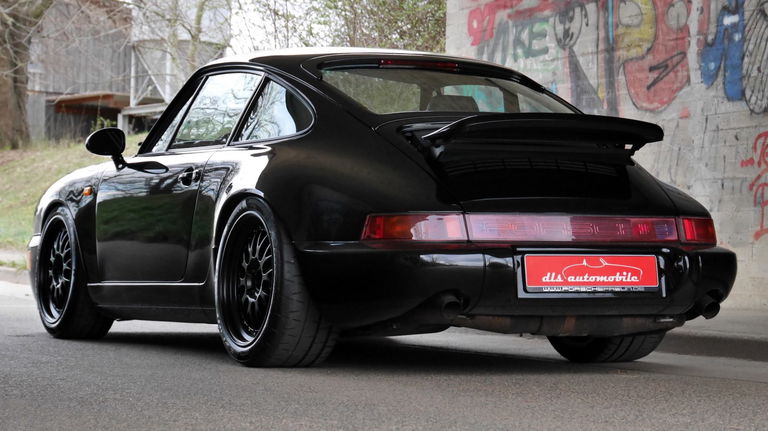 Porsche 911 Carrera 2