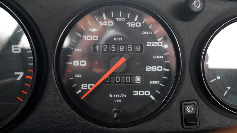 Porsche 911 Carrera 2