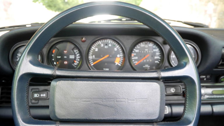 Porsche 911 Carrera 3.2