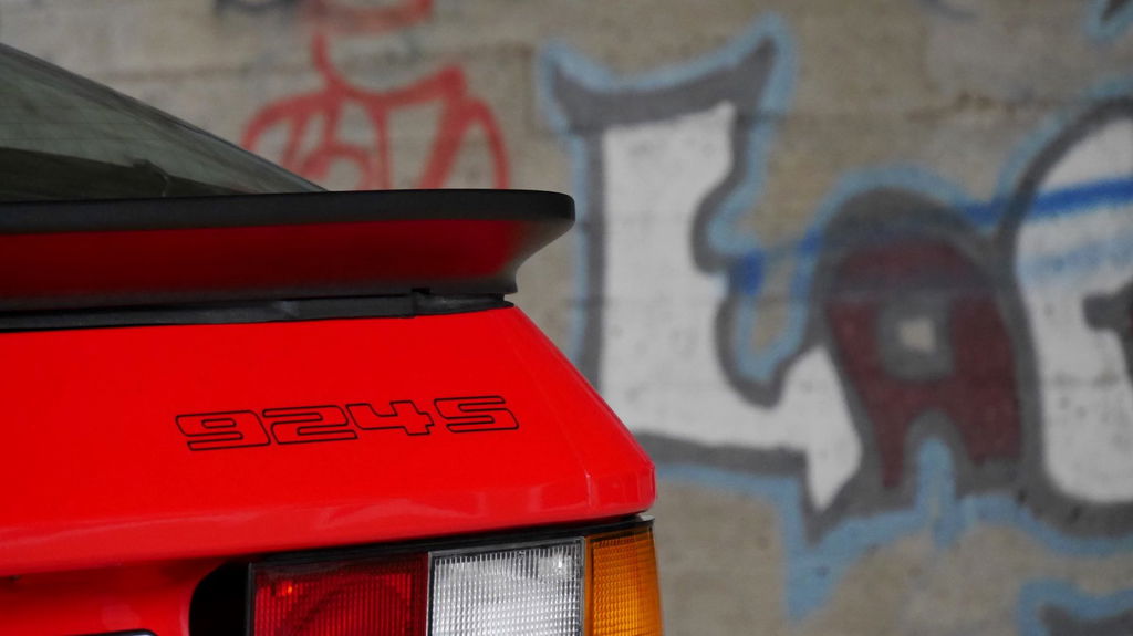 Porsche 924 S