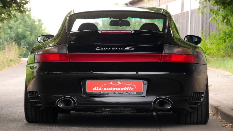 Porsche 911 Carrera 4S